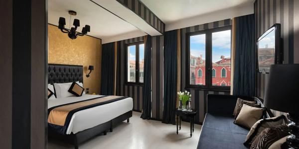 Carnival Palace - Venice Collection - 69