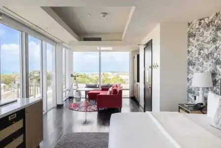 Crowne Plaza Key West-La Concha - 76