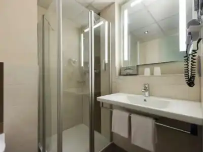 Best Western Plus - 45