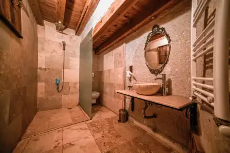 Zeus Cave Suites - 84