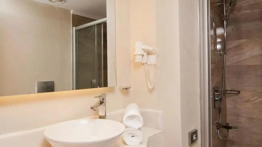 Dream World Resort & Spa - 39