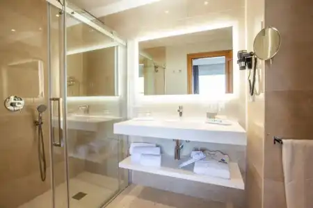 Grupotel Playa de Palma Suites & Spa - 39