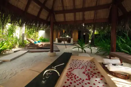 Constance Halaveli Maldives - 54