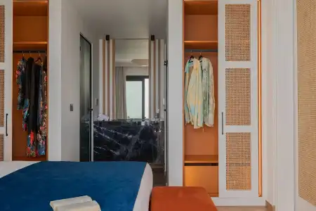 Cresanto Luxury Suites - 140