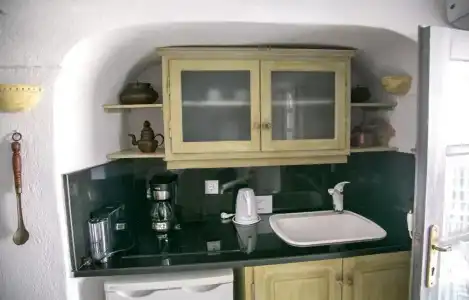 Alexander's Suites - 56