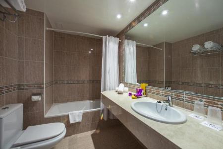 FERGUS Style Cala Blanca Suites - 38