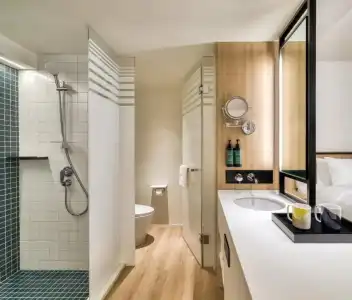 voco Bangkok Surawong by IHG - 15