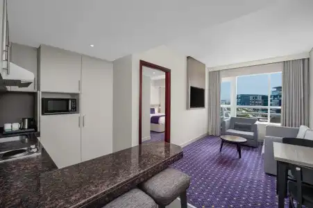 Leva and Suites, Mazaya Centre - 22