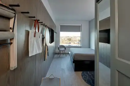 Moxy Denver Cherry Creek - 2