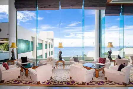 Royal Wing Suites & Spa Pattaya - 9
