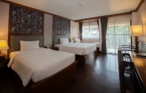Baumanburi Patong - 66