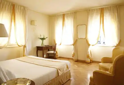 La Vittoria Boutique - 9