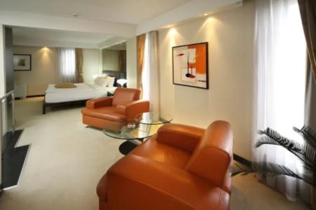 Cartoon Residence - Adults Only - 30