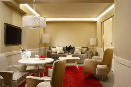 Ponte Vecchio Suites & Spa - 50