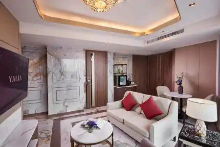 Valia Bangkok Sukhumvit - 18