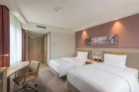 Hampton by Hilton Frankfurt City Centre East - 7