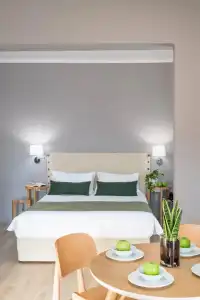Chroma Fashion Rooms & Apartments - 70