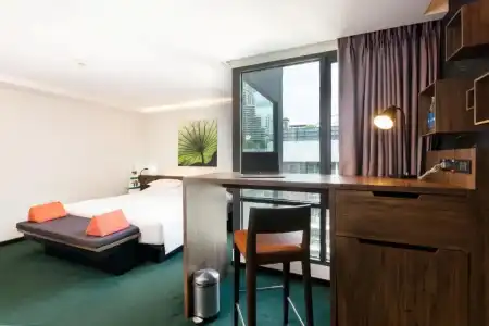 RakYim Siam Sukhumvit 15 - 80