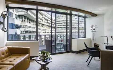 The Watergate - 96