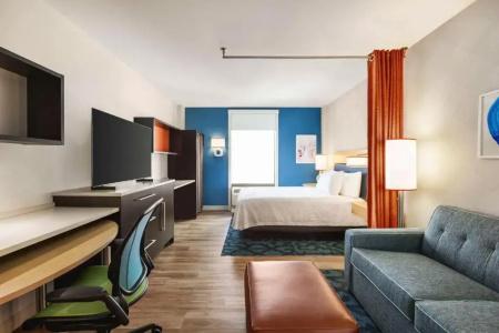 Home2 Suites by Hilton NY Long Island City/Manhattan View - 53