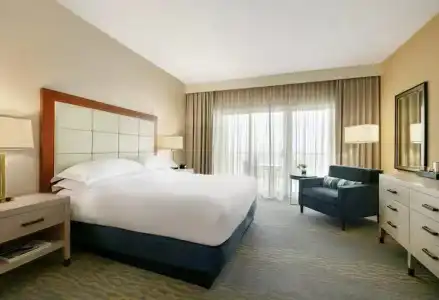 Hilton Ocean City Oceanfront Suites - 50