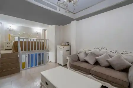 Elegance East - 68