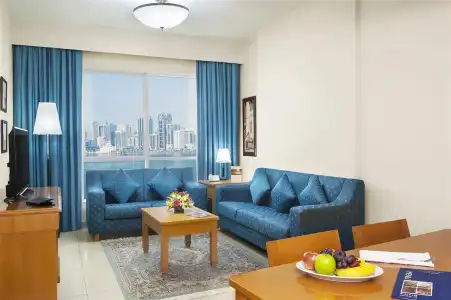 Golden Tulip Sharjah Apartments - 43