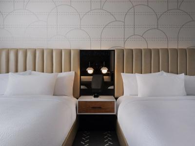 Courtyard by Marriott New York Manhattan/SoHo - 10