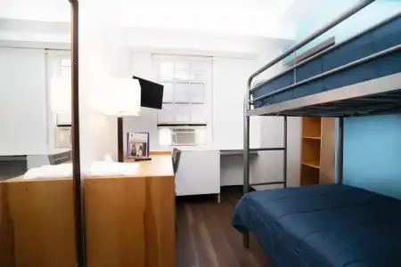 West Side YMCA Hostel - 13
