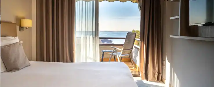 Désirée by Double Hospitality - 28