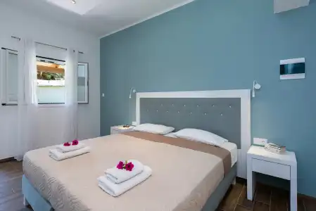 Anita - 61