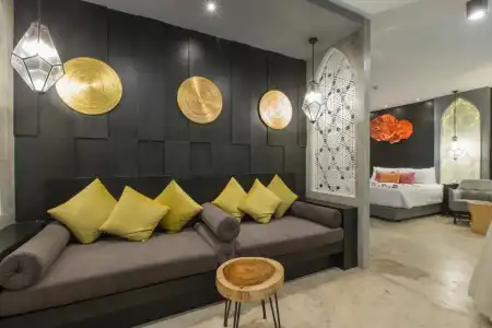 Patong Signature Boutique - 169