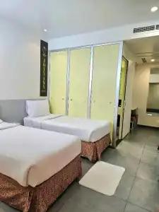 JOIN INN Jebel Ali, Dubai ( formerly easy) - 31