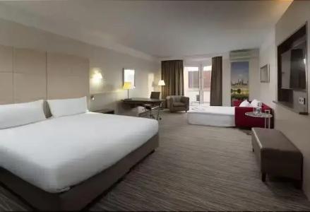 DoubleTree by Hilton Hannover Schweizerhof - 63