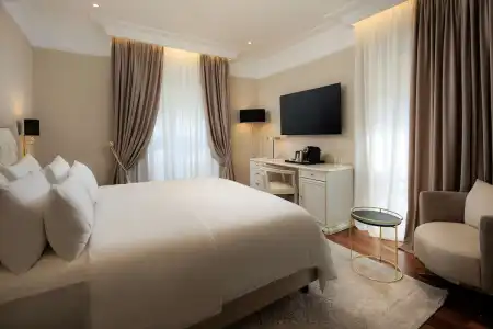 Radisson Collection Morina, - 29