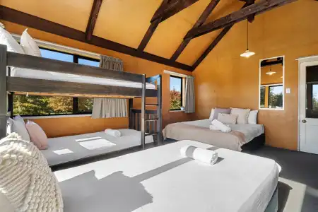 Christchurch Top 10 Holiday Park - 147