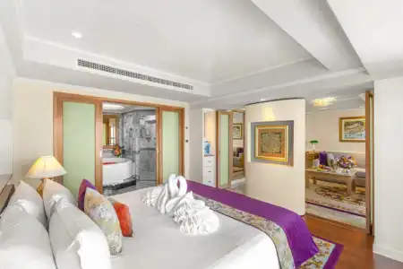 Royal Wing Suites & Spa Pattaya - 20