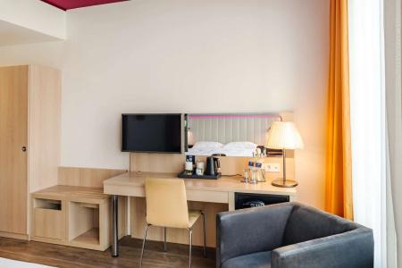 Park Inn by Radisson - 40