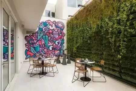 Yotel - 13