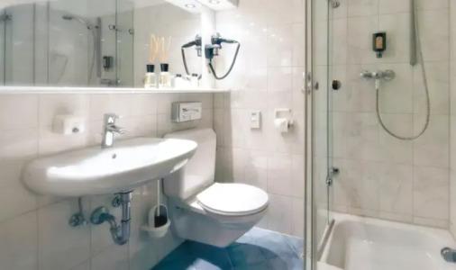 Azenberg Stuttgart, Sure Collection by BW - 48