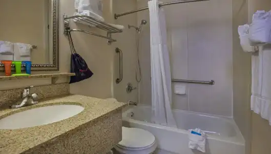 Sailport Waterfront Suites - 57