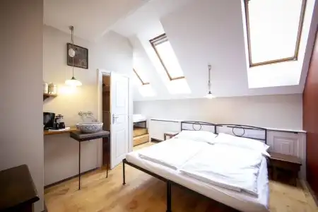 Sir Toby's Hostel - 59