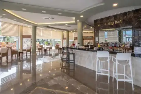 Rose Resort - 12