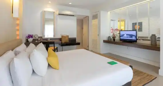 Sawaddi Patong Resort & Spa by Tolani - 68