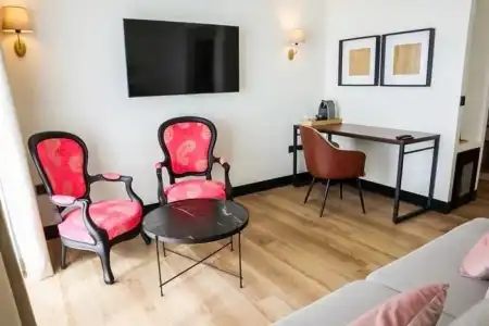 Fay Victoria Beach - 76