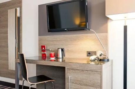 Leonardo Nürnberg - 48