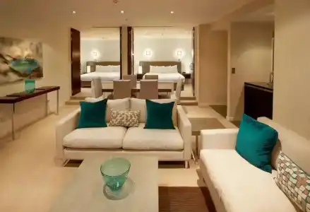 DoubleTree by Hilton Queenstown - 76
