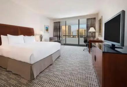 Hilton Houston Post Oak by the Galleria - 40