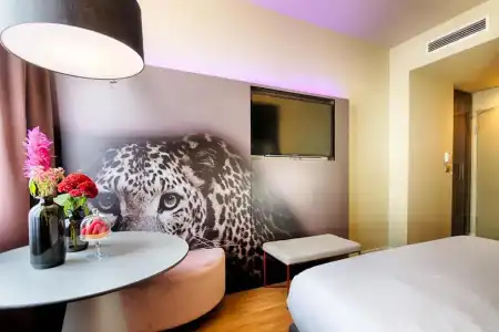 NYX Mannheim by Leonardos - 53