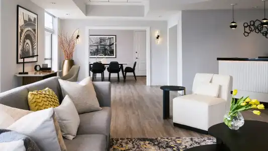 Hyatt Regency - 115